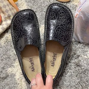 Alegria women’s nursing shoes